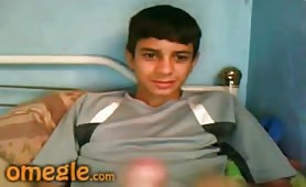 Cute Arab teenager masturbates in web chat  Boycall