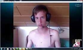 Young gay boy self sucks on webcam.mp4-muxed