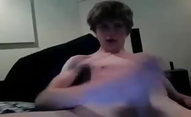 Hot teen boys jerks his big dick webcam with his friends online.mp4-muxed