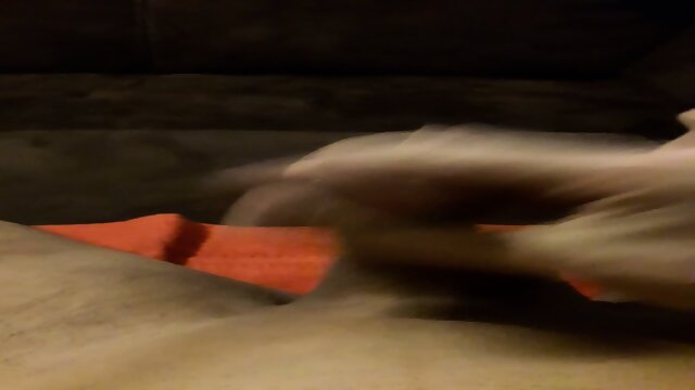 Ich wichse mir ins Gesicht und schlucke mein Sperma!_VP8