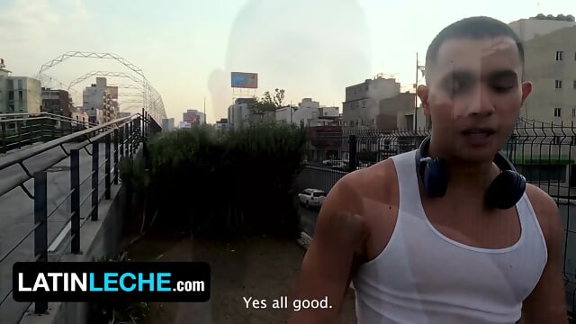 toned-guy-playing-with-his-big-cock