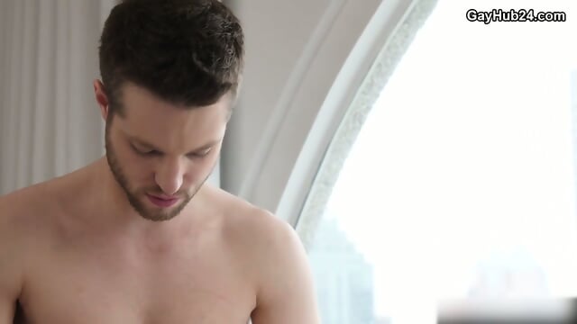 Interracial Dudes Fuck and Cum