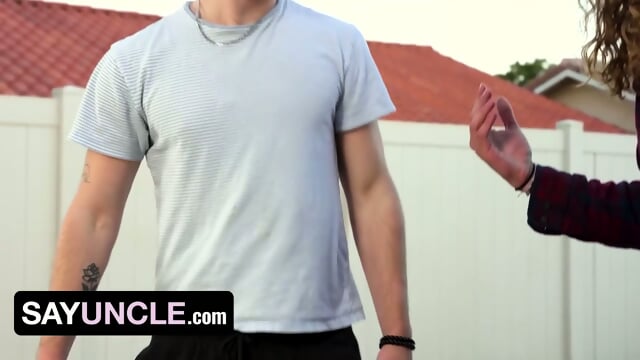 Giovanni's Dick Gets Sucked and Fucked Hard