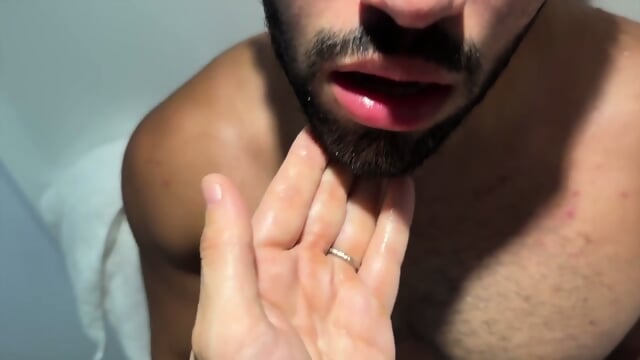 Hung French Dudes Fuck in Shower