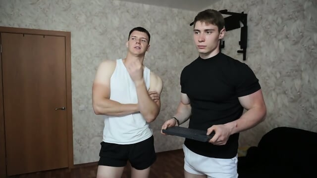 Muscle Dudes Pound Each Other's Ass
